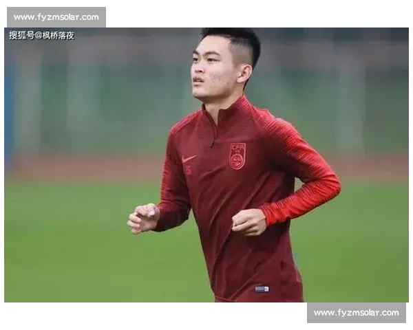 黄紫昌带伤出战创纪录！额眉缝八针仍头球破门