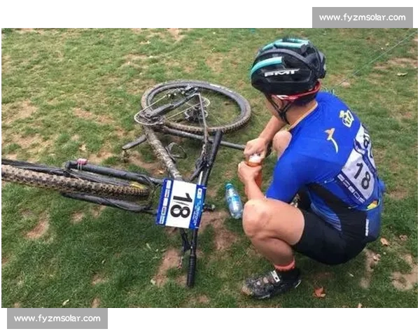 普定县第四届山地自行车越野赛激情开赛 雨露部落露营节同步启幕